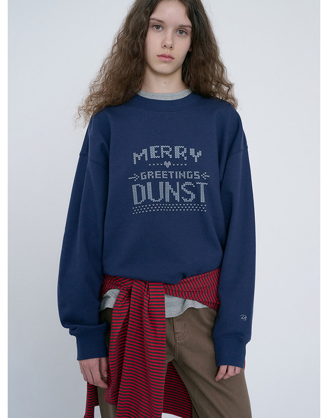 던스트 UNISEX PIXEL SWEATSHIRT NAVY_UDTS6C113N2 네이비 착용컷