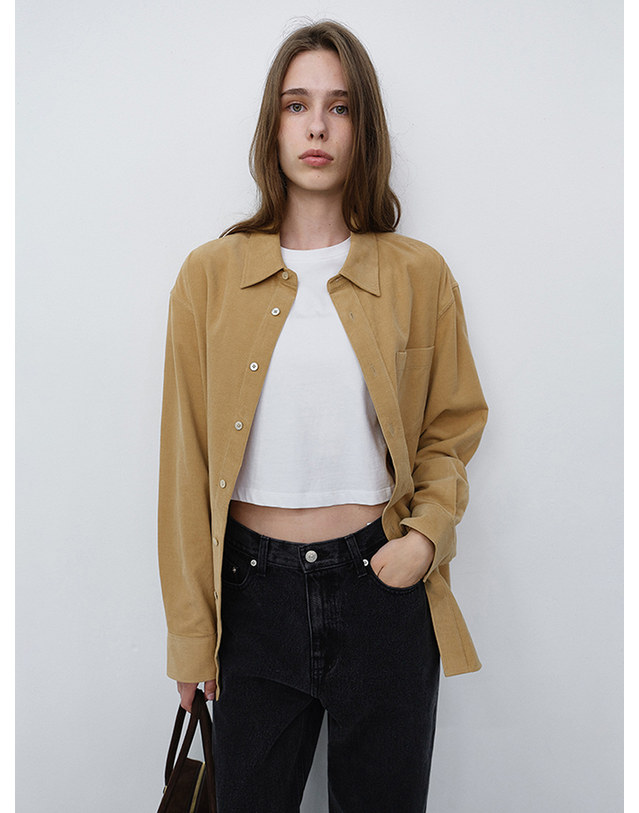던스트 UNISEX CORDUROY SHIRT BEIGE_UDSH6C106I2 베이지 착용컷