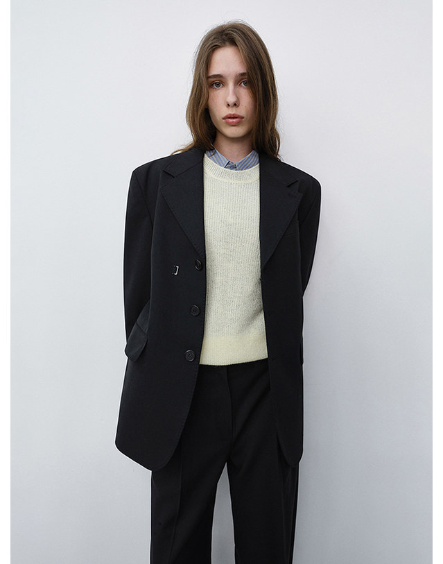 던스트 UNISEX REFINED MASCULINE WOOL BLAZER BLACK_UDJA6C105BK 블랙 착용컷