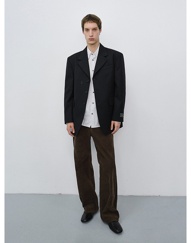 던스트 UNISEX REFINED MASCULINE WOOL BLAZER BLACK_UDJA6C105BK 블랙 착용컷