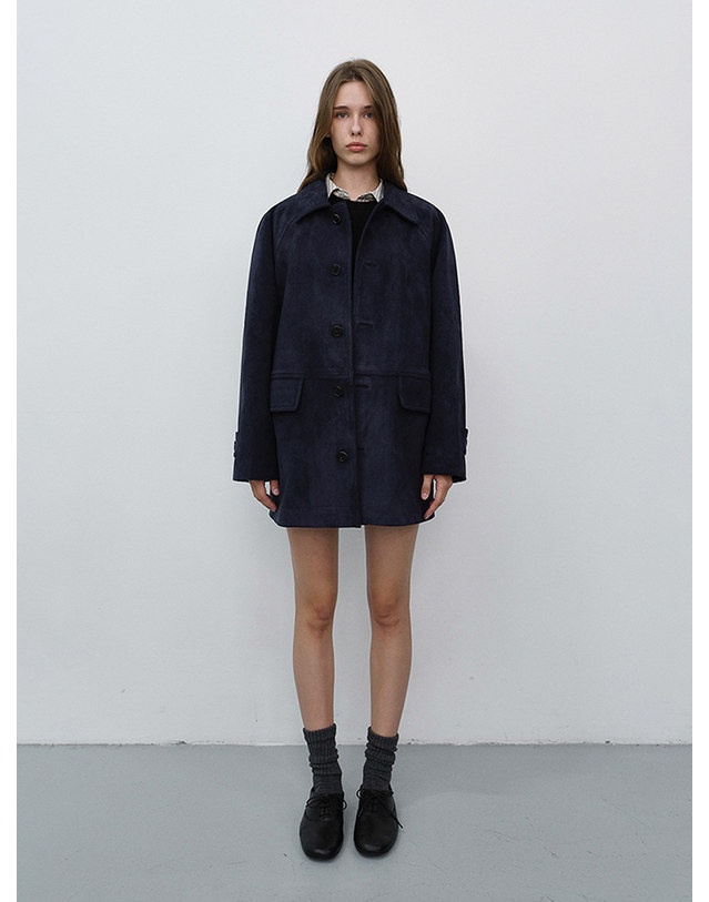 던스트 UNISEX LILY SUEDE HALF JACKET BLUE NAVY_UDJA6C102N1 네이비 착용컷