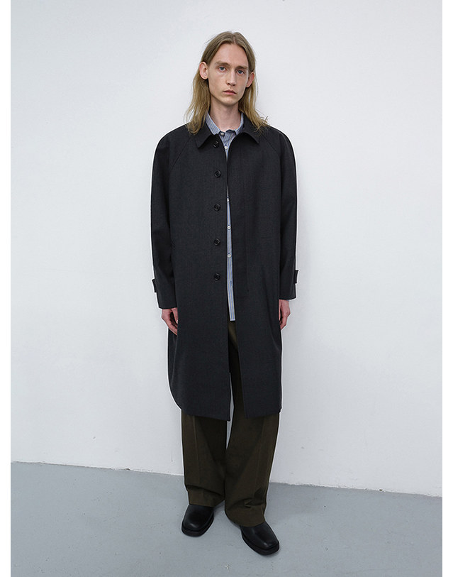 던스트 UNISEX H-LINE WOOL MAC COAT CHARCOAL GREY_UDTR6C101CG 그레이 착용컷