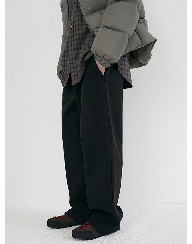 던스트 UNISEX JERSEY WIDE PANTS BLACK_M_UDPA6D121BK 블랙 착용컷