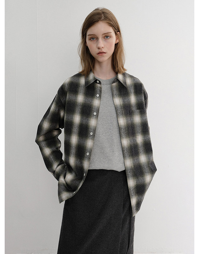 던스트 UNISEX WINTER FLANNEL CHECKED SHIRT OLIVE GREEN_M_UDSH6D121E2 그린 착용컷