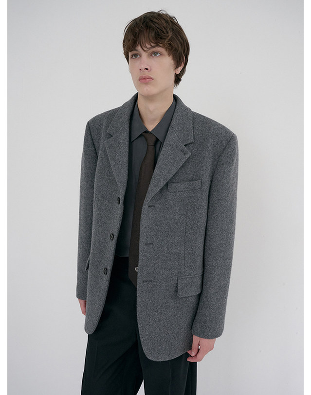 던스트 UNISEX 3 BUTTON WOOL BLAZER GREY_M_UDJA6D122G2 그레이 착용컷