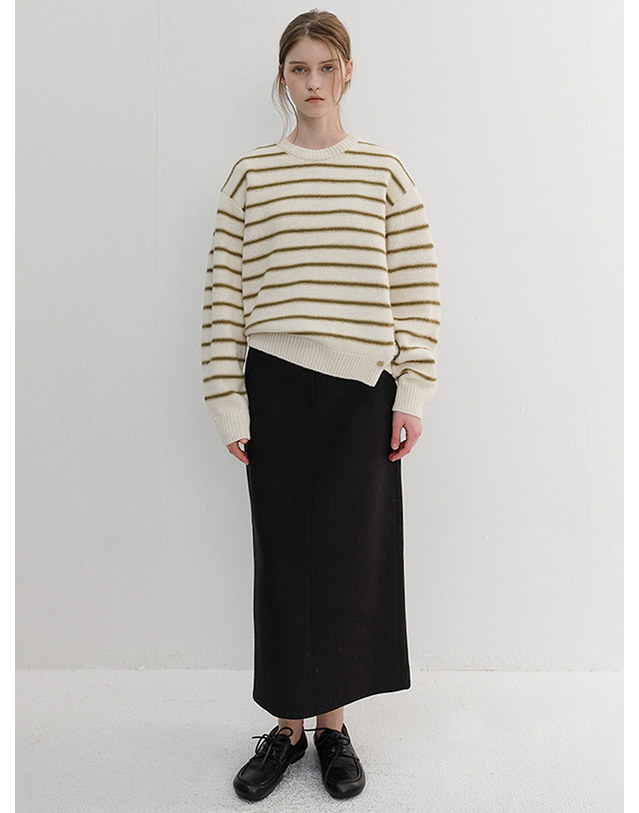 던스트 H-LINE LONG SKIRT BLACK_UDSK6D223BK 블랙 착용컷