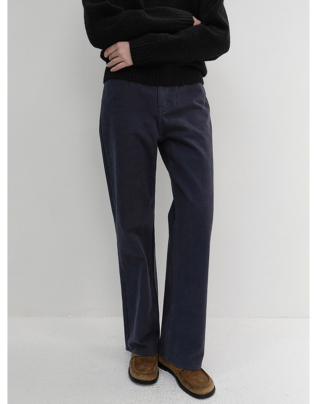 던스트 BRUSHED STRAIGHT JEANS NAVY_UDPA6D223N2 네이비 착용컷