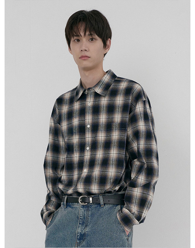 던스트 UNISEX WINTER FLANNEL CHECKED SHIRT BLUE_UDSH6D121B2 블루 착용컷