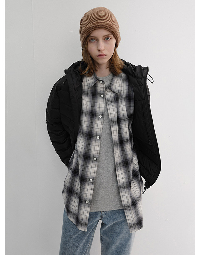 던스트 UNISEX WINTER FLANNEL CHECKED SHIRT BLACK_UDSH6D121BK 블랙 착용컷