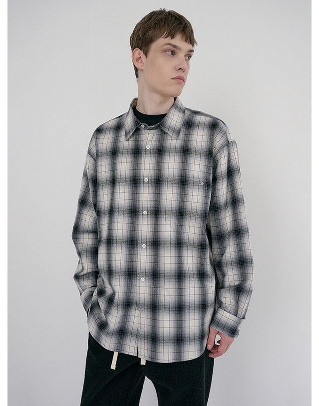 던스트 UNISEX WINTER FLANNEL CHECKED SHIRT BLACK_UDSH6D121BK 블랙 착용컷