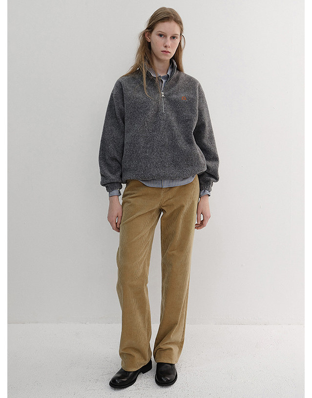 던스트 UNISEX HALF ZIP-UP FLEECE SWEATSHIRT MELANGE GREY_UDJU6D136G2 그레이 착용컷