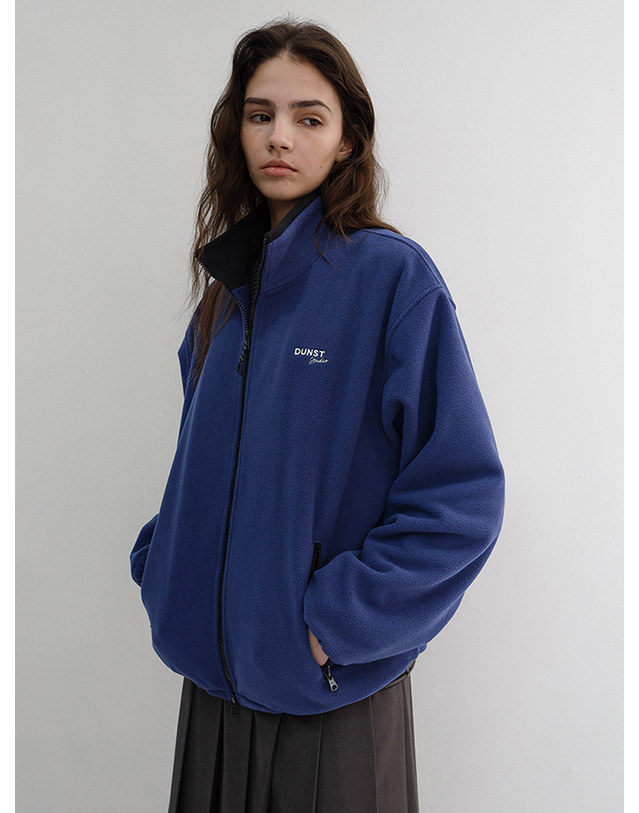 던스트 UNISEX ZIP-UP FLEECE SWEATSHIRT BLUE NAVY_UDJU6D135N1 네이비 착용컷