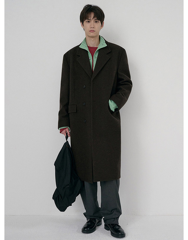 던스트 UNISEX BOXY TAILORED COAT DEEP BROWN_UDCO6D124W3 브라운 착용컷