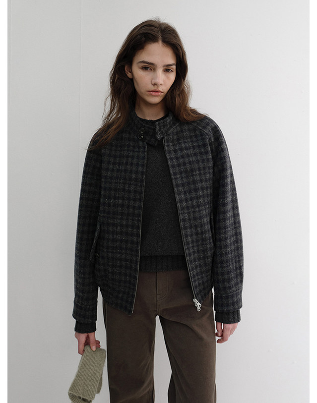 던스트 UNISEX HARRINGTON WOOL BLOUSON DEEP NAVY CHECK_M_UDJU6D127N3 네이비 착용컷