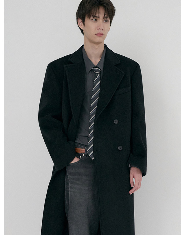 던스트 UNISEX LOOSE DOUBLE-BREASTED COAT BLACK_M_UDCO6D127BK 블랙 착용컷