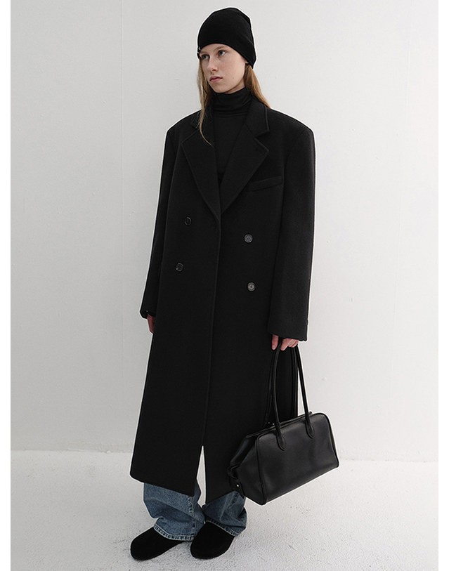 던스트 UNISEX LOOSE DOUBLE-BREASTED COAT BLACK_M_UDCO6D127BK 블랙 착용컷
