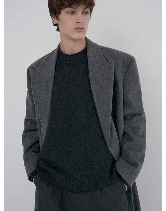 던스트 UNISEX TAILORED DOUBLE-BREASTED CASHMERE COAT MELANGE GREY_M_UDCO6D125G2 그레이 착용컷