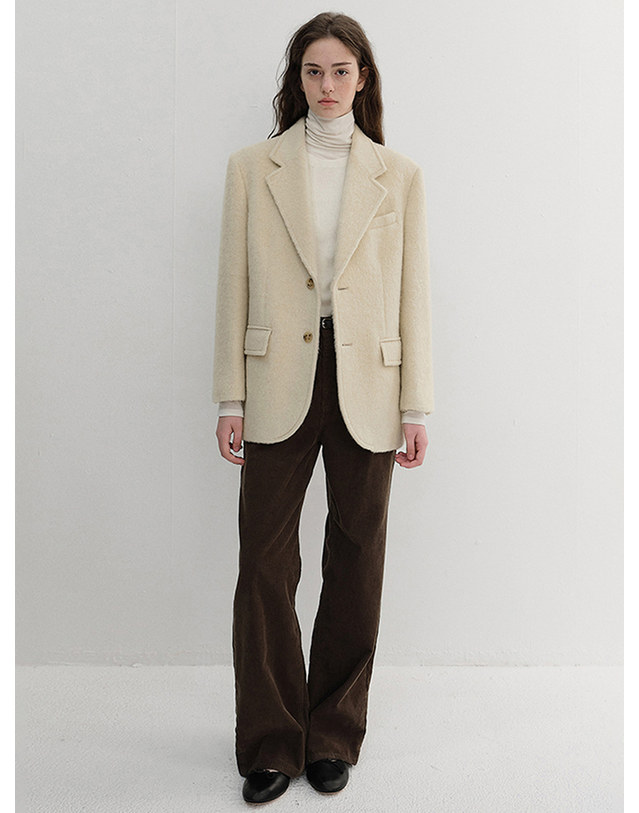 던스트 UNISEX ALPACA BLAZER COAT BUTTER BEIGE_M_UDJA6D123Y1 노랑 착용컷