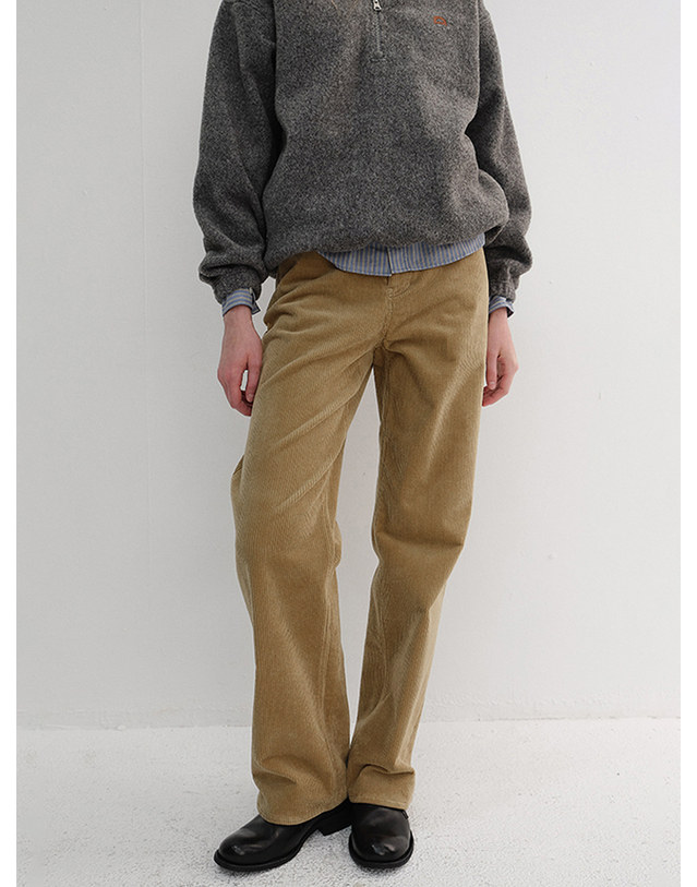 던스트 CORDUROY JEANS BEIGE_UDPA6D222I2 베이지 착용컷