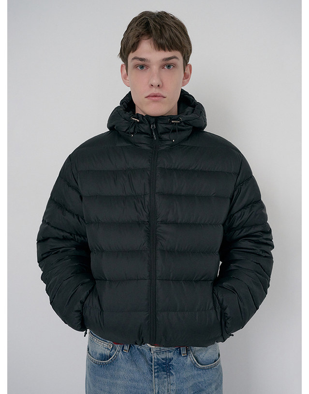 던스트 UNISEX LIGHT GOOSE DOWN JACKET BLACK_UDJU6D141BK 블랙 착용컷
