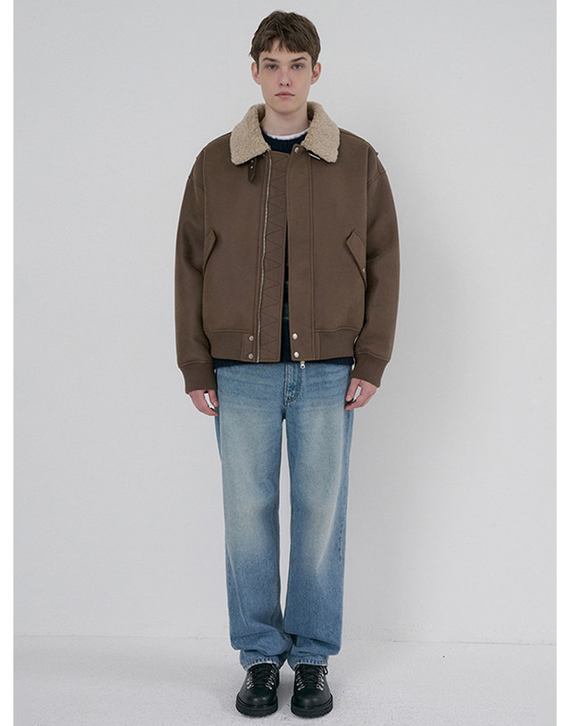던스트 UNISEX VOLUME AVIATOR BLOUSON BROWN_UDJU6D131W2 브라운 착용컷