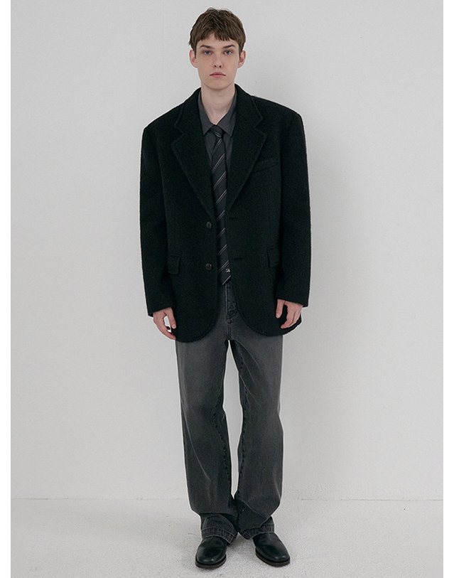 던스트 UNISEX ALPACA BLAZER COAT BLACK_UDJA6D123BK 블랙 착용컷