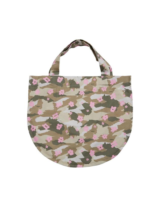 리민 CAMO BLOSSOM BIG ROUND SHOPPER 착용컷