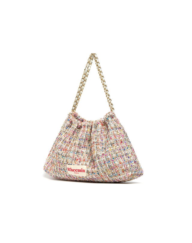 리민 TWEED MUFFY wide chain bag - IVORY 착용컷