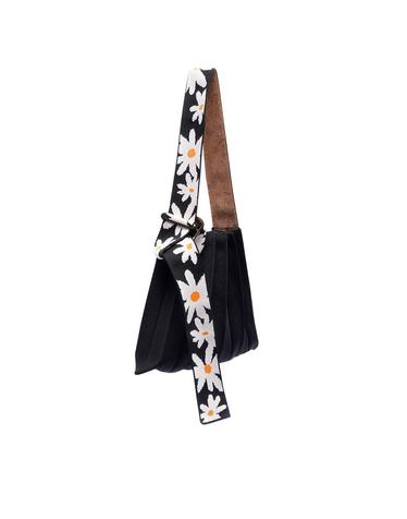 Lucky Pleats Knit Daisy Wing Rich Black