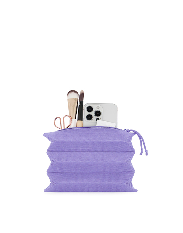 조셉앤스테이시 Lucky Pleats Pouch S Very Peri 착용컷