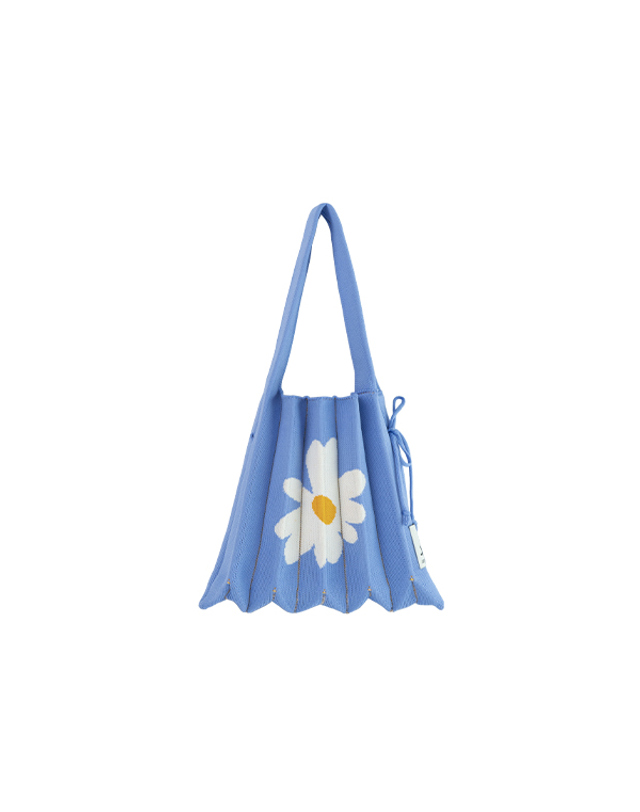 조셉앤스테이시 Lucky Pleats Knit S Daisy Cerulean Blue 착용컷