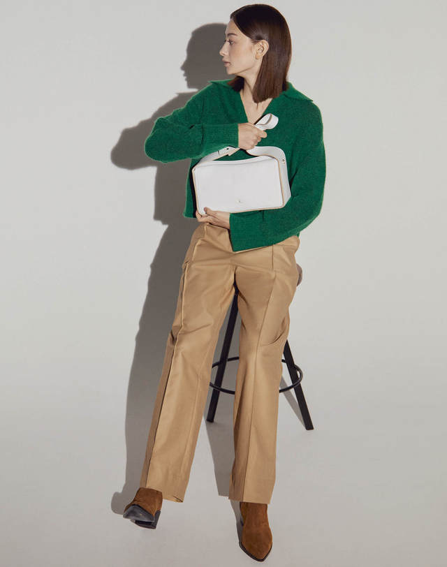 조셉앤스테이시 Cotton Chino Pants Dark Beige 착용컷