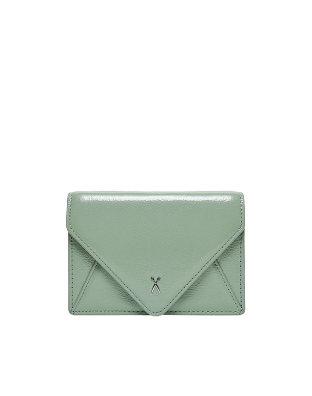 조셉앤스테이시 Easypass Amante Card Wallet With Leather Strap Iceberg Green 착용컷
