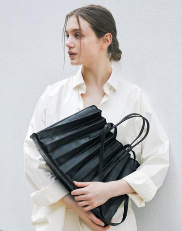 Lucky Pleats Canvas Coated Shopper L (2color)
