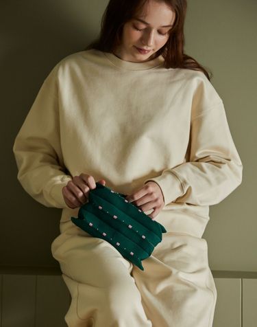 Lucky Pleats Knit Pouch S Grid (ALL)