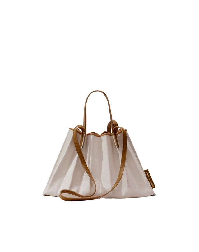조셉앤스테이시 Lucky Pleats Canvas Coated Shopper S (3color) 착용컷