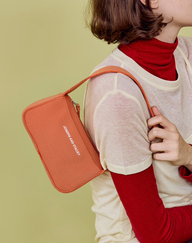 조셉앤스테이시 LPK Arton Knit Shoulder Bag S (ALL) 착용컷