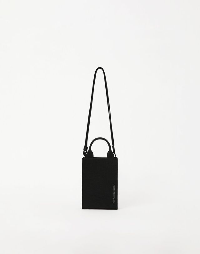 조셉앤스테이시 LPK Lattice Knit Cross Bag S Rich Black 착용컷