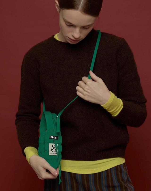 조셉앤스테이시 [25SS 뉴컬러] Lucky Pleats Knit Mini Cross Fiori (ALL) 착용컷