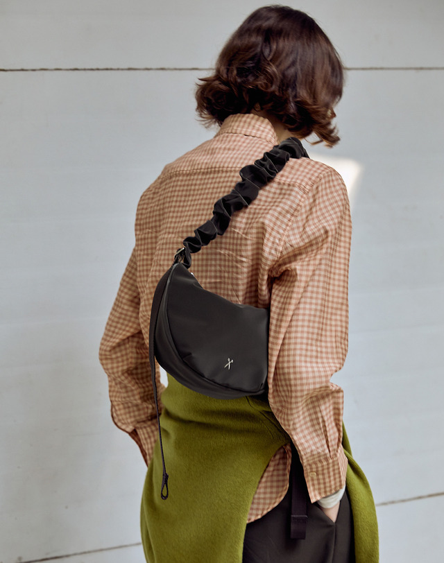 조셉앤스테이시 Daily Shirring Bag S_Haze (ALL) 착용컷