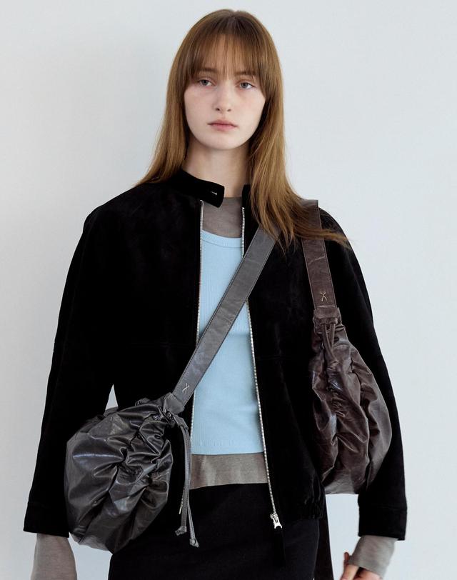 조셉앤스테이시 Daily Wrinkle Bag S_Faux Leather (All) 착용컷