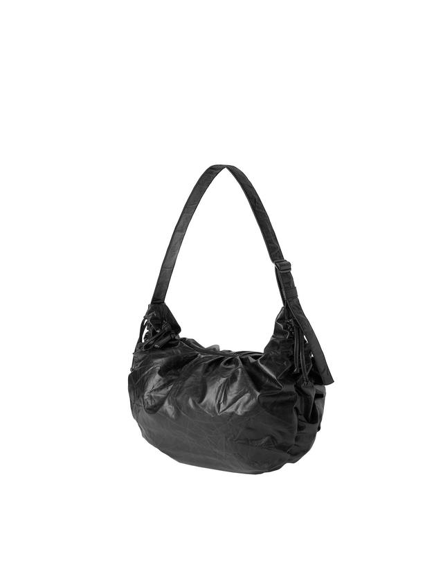 조셉앤스테이시 Daily Wrinkle Bag L_Faux Leather Black 착용컷