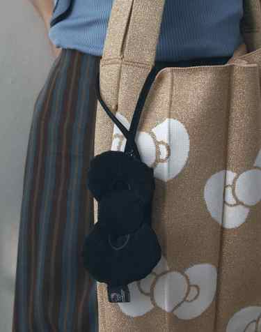 Haze Bagcharm Hello Kitty Ribbon Black