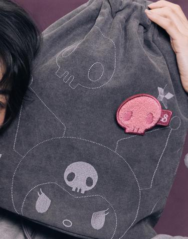 Lucky Kuromi Boucle Wappen Gentle Skull