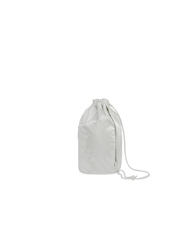 조셉앤스테이시 Sleek String Backpack Hello Kitty White 착용컷