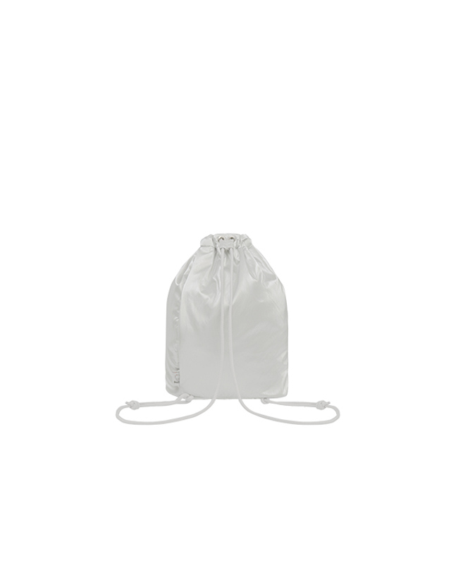 조셉앤스테이시 Sleek String Backpack Hello Kitty White 착용컷