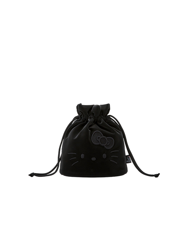 조셉앤스테이시 Drawstring Cross Hello Kitty Haze Black 착용컷