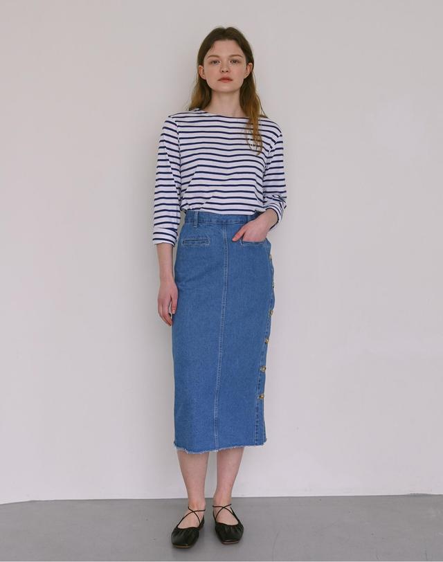 헨스 Cropped boat neck t-shirt (blue) 착용컷