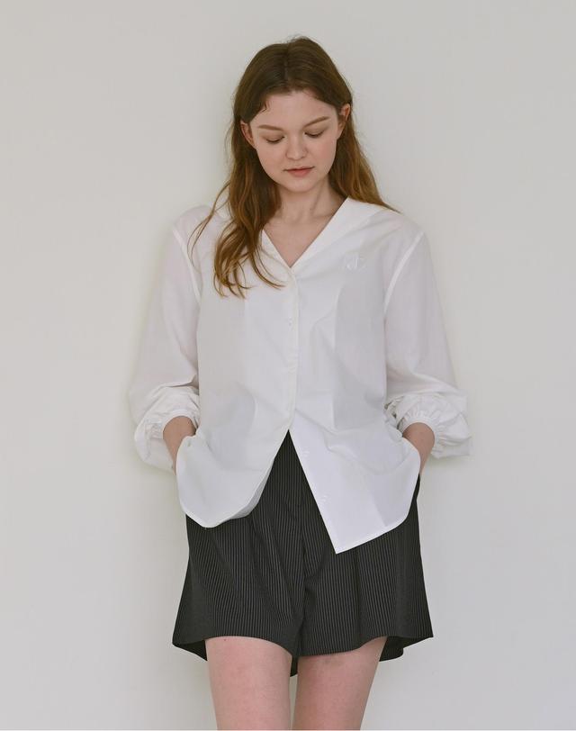 헨스 Striped short pants (navy) 착용컷