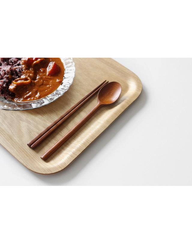 카모메키친 천연 옻칠 나무 수저세트 착용컷